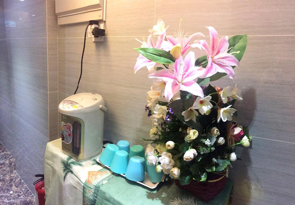 Oi Suen Guesthouse Hong Kong Esterno foto